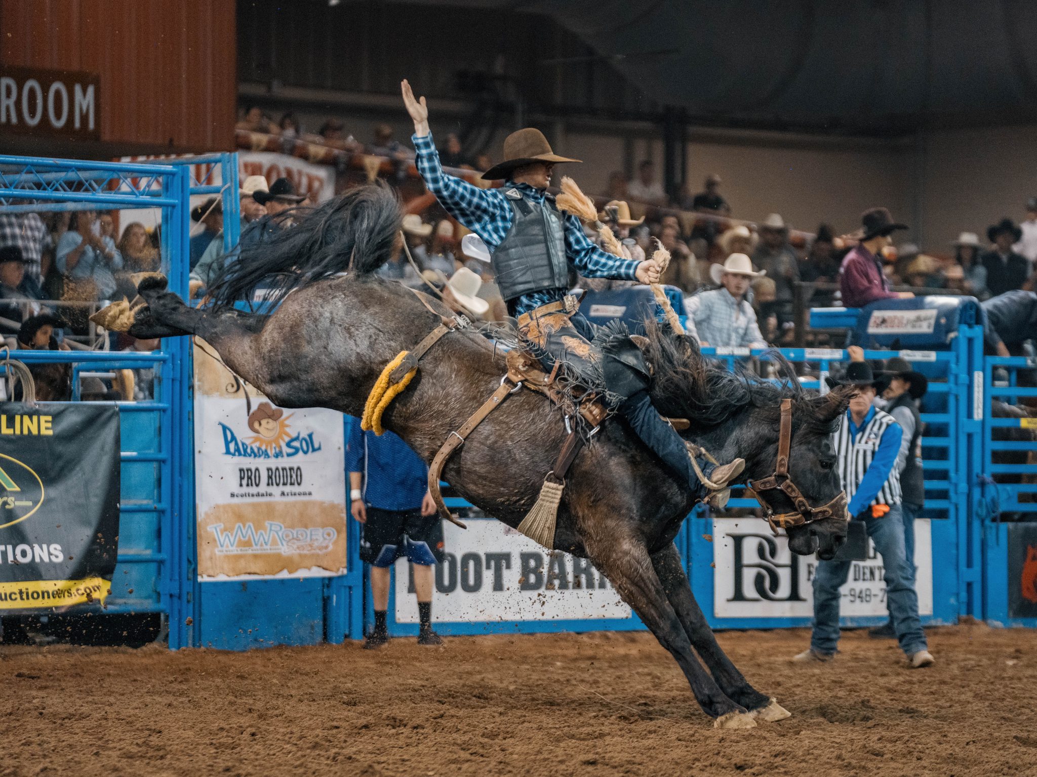 The 8 official pro rodeo events: What they are & how they're done ...